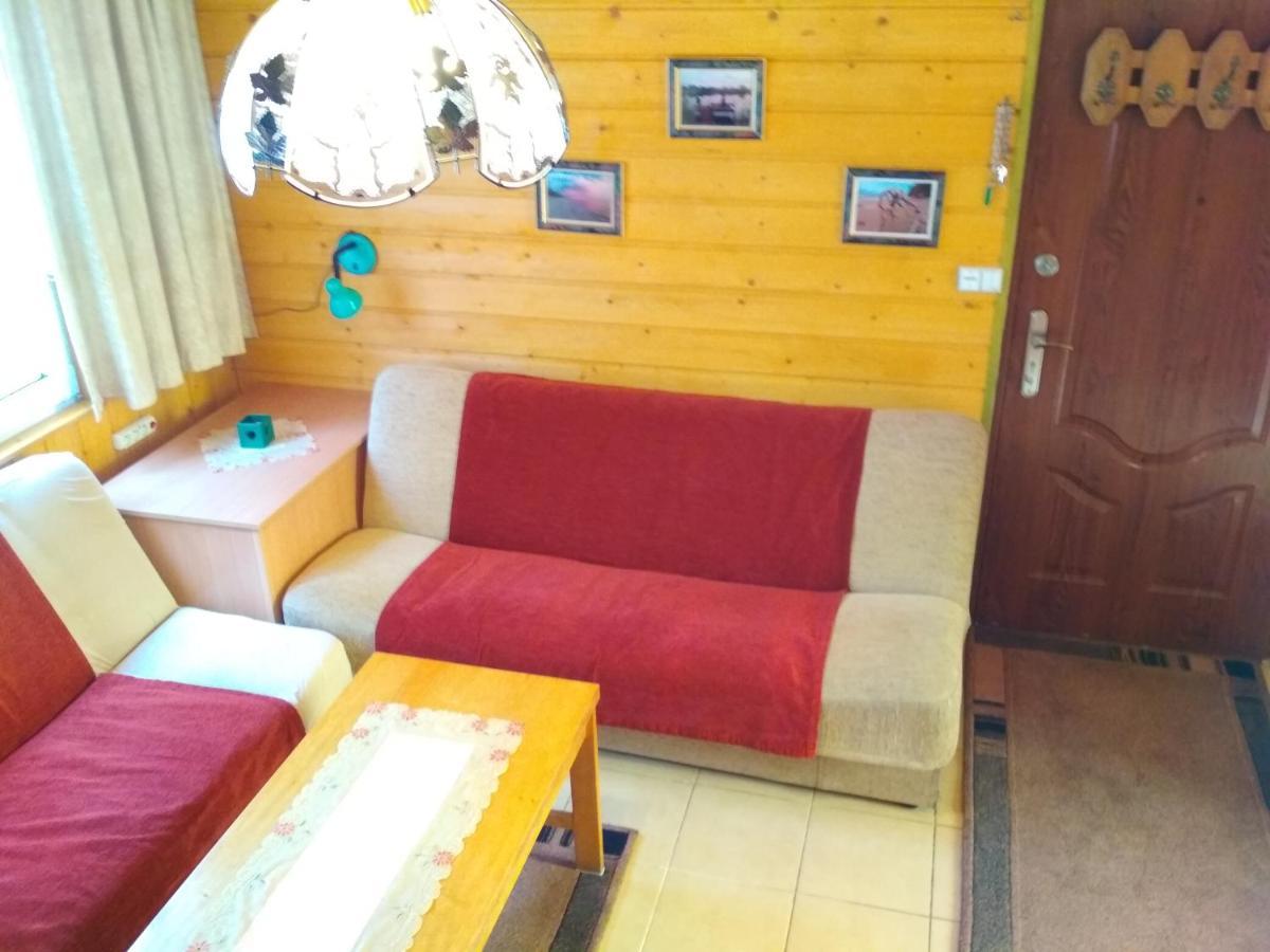 Pepasowka Chatka Puchatka Łukęcin Buitenkant foto