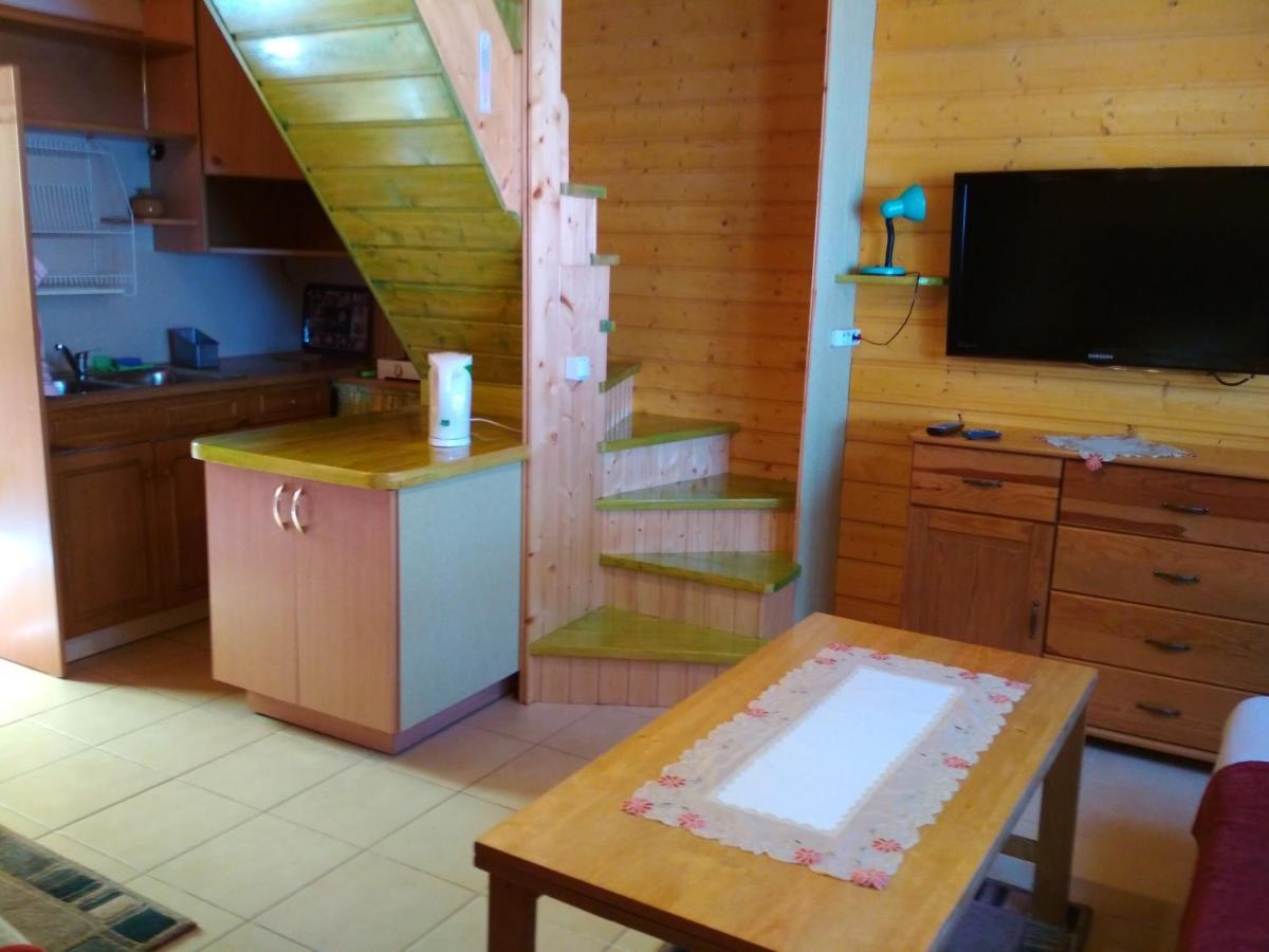 Pepasowka Chatka Puchatka Łukęcin Buitenkant foto