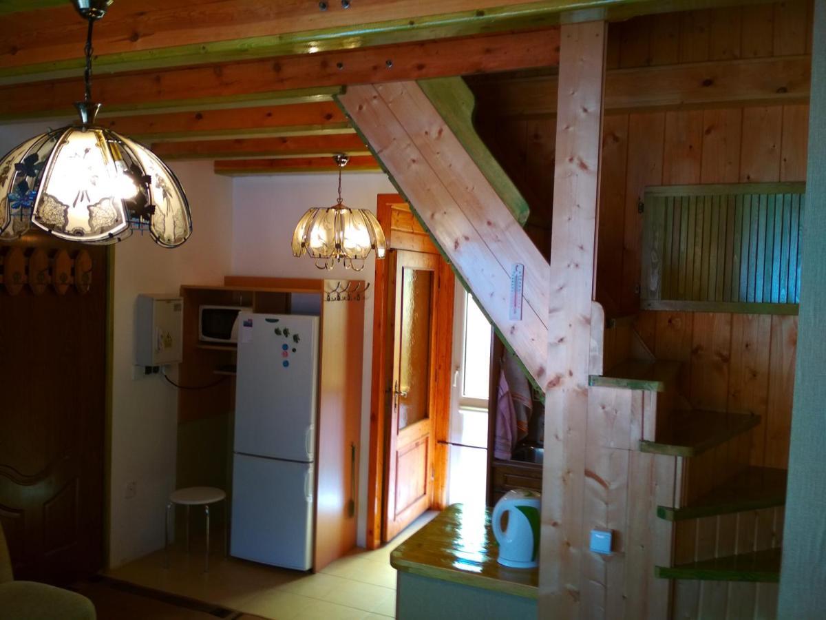 Pepasowka Chatka Puchatka Łukęcin Buitenkant foto