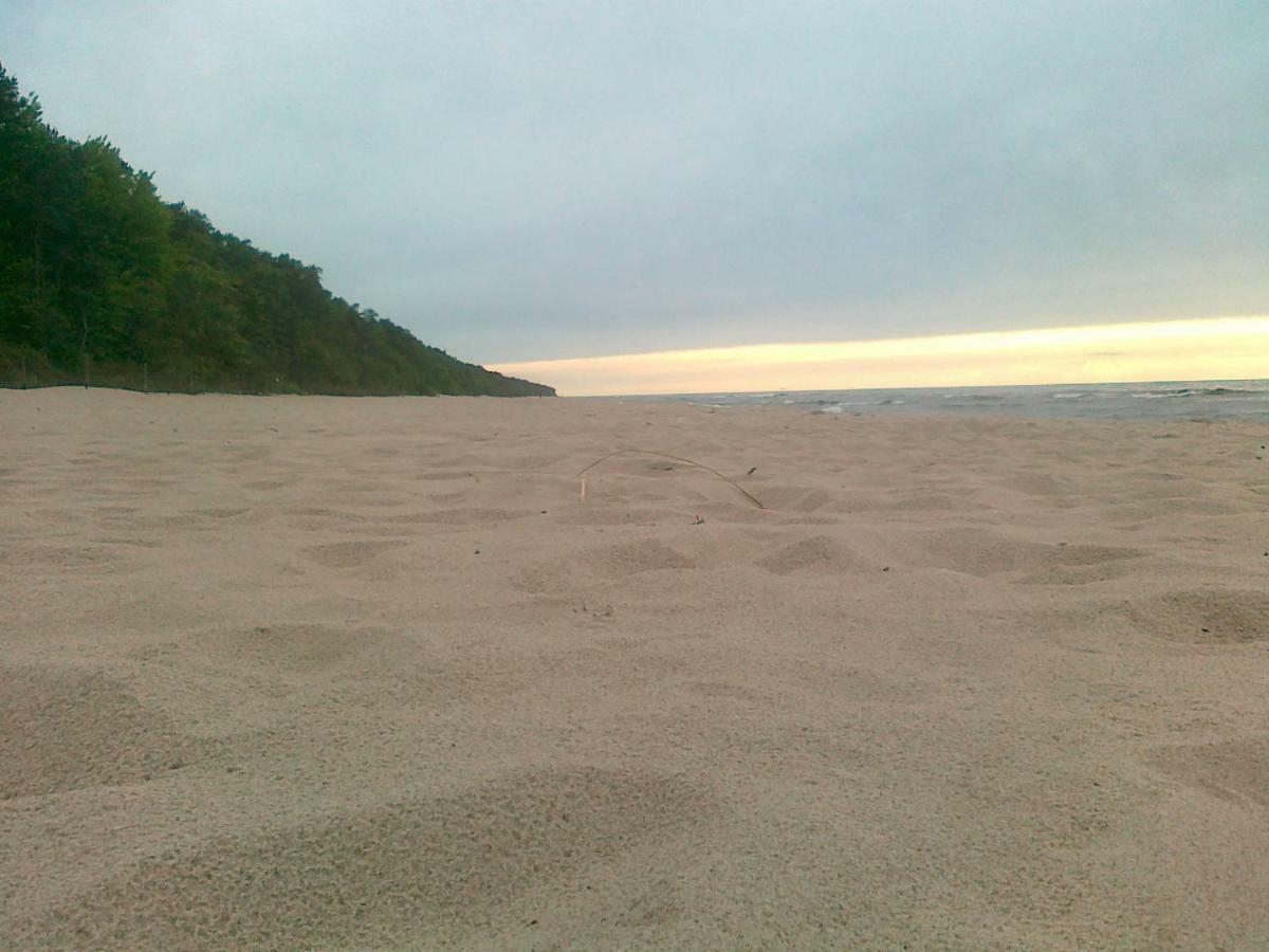 Pepasowka Chatka Puchatka Łukęcin Buitenkant foto